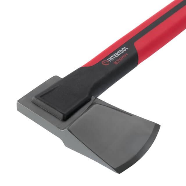 Топоры, колуны INTERTOOL STORM Топор 1670 г, ручка из фибергласса HT-0296