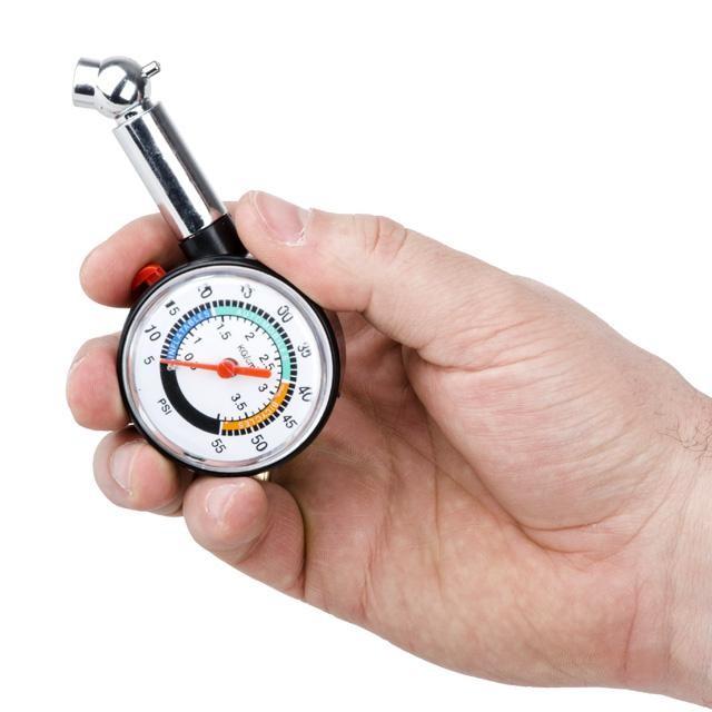 Измерители давления в шинах INTERTOOL Измеритель давления в шинах AT-1003