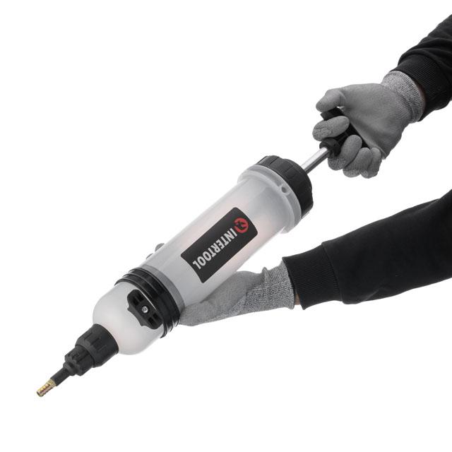Шприцы для смазки и залива масла INTERTOOL Шприц для технічних рідин 1.5л, з комплектом насадок AT-3073
