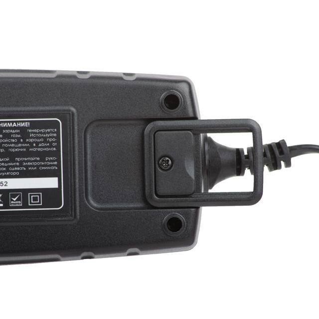 Зарядные устройства для ручных инструментов INTERTOOL Зарядное устройство 6/12V AT-3024