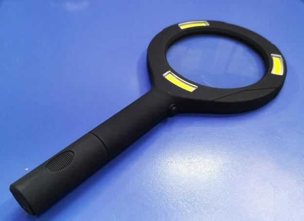 Ліхтарі ручні Ліхтар ручний Лупа WD419