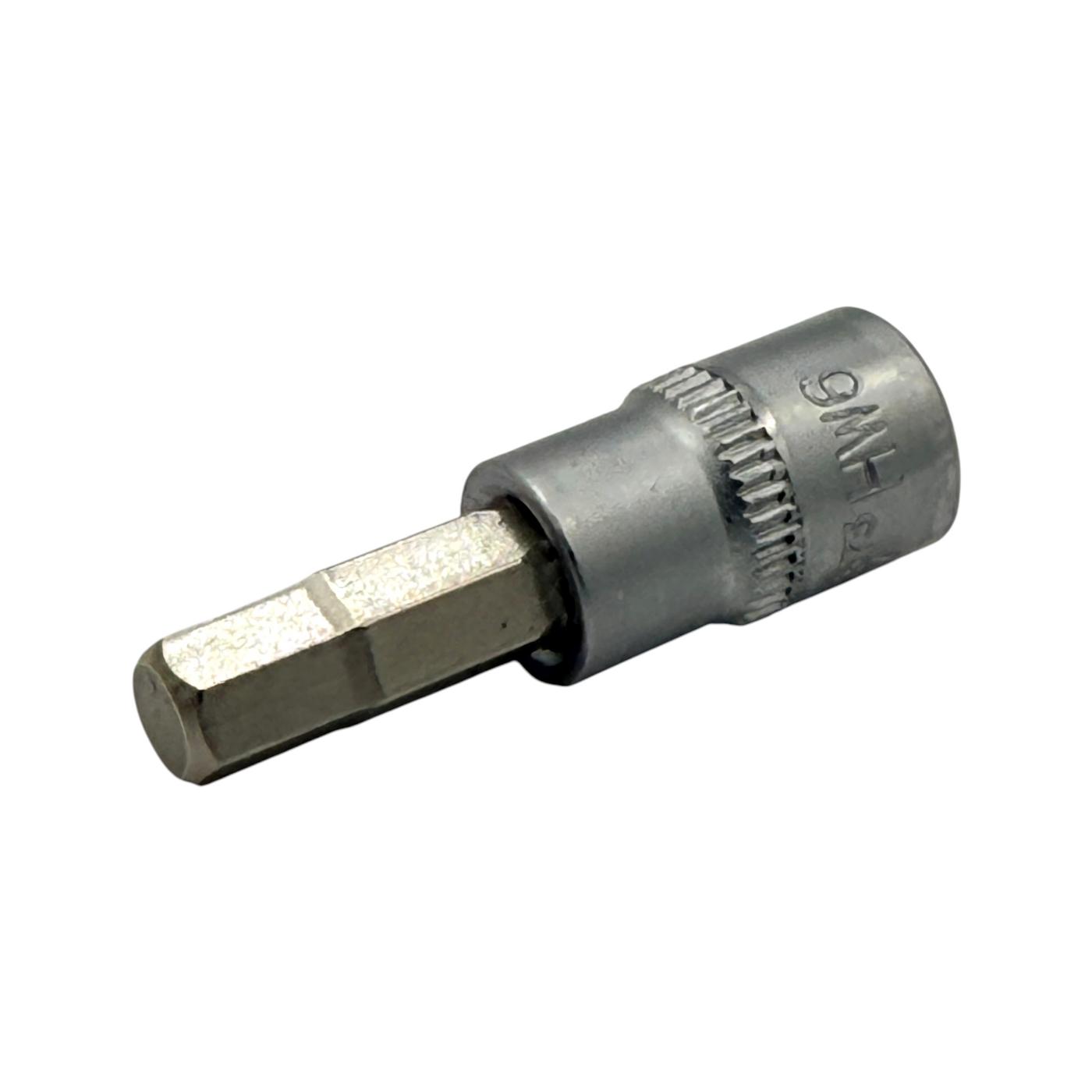 Головки YATO Головка торцева Cr-V 1/4 HEX M6 L=37мм. YT-04373