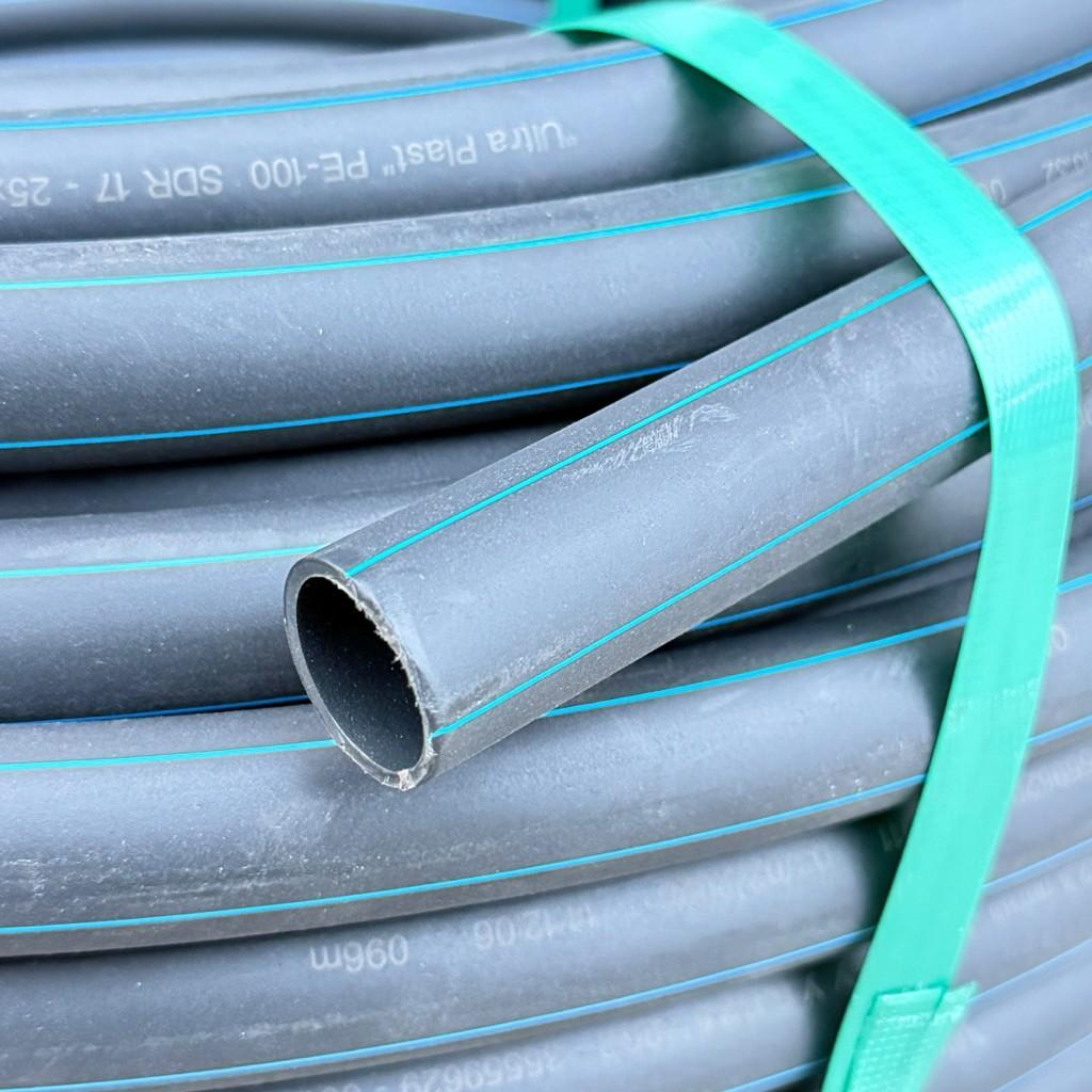 ПНД Труба Ultra Plast ПНД Труба Ø25*2,3 (10 атм. чорн. з син.)