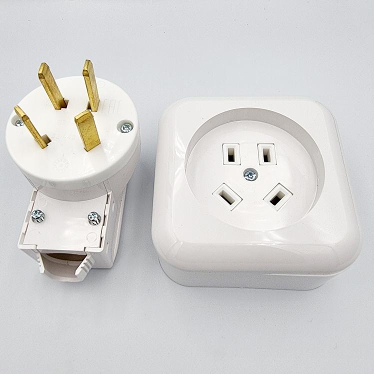 BYLECTRICA Розетка зовнішня РA 32-005 + вилка В32-003 380V 32A PA32-005+B32-003